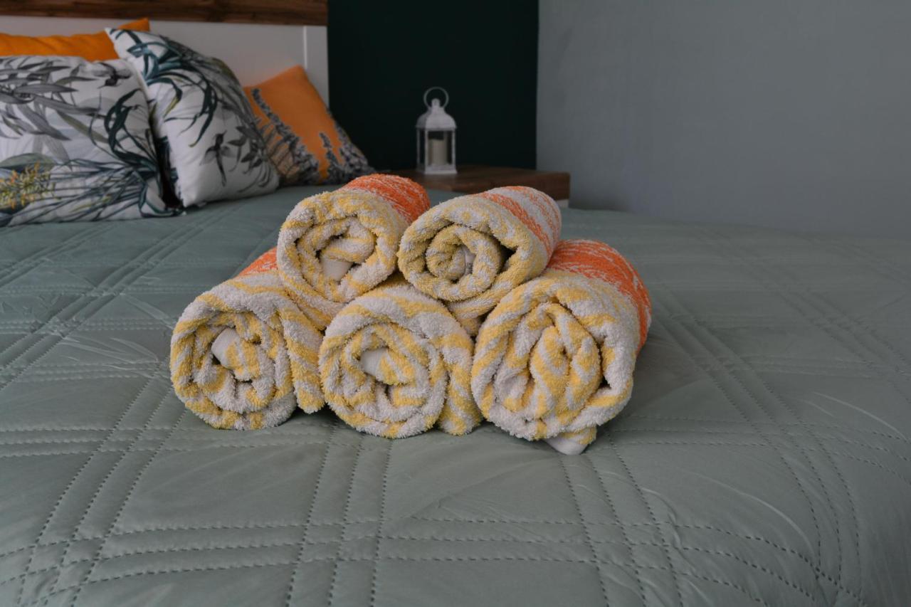 City Center Apartment Burgas Esterno foto
